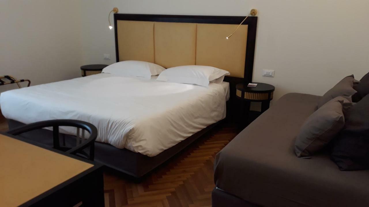 Torrione Hotel เรจโจ ดี คาลาเบีย ภายนอก รูปภาพ